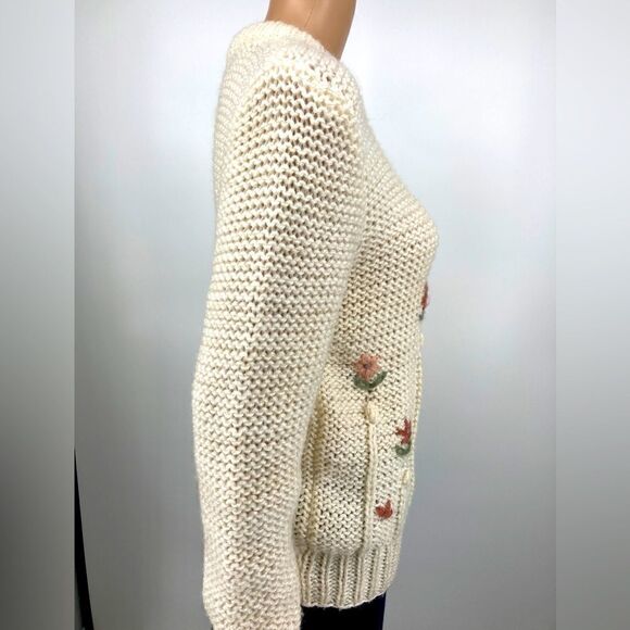 Vintage Rive Droite Collection White Embroidery Sweater Size M Made in Korea - Picture 3 of 8
